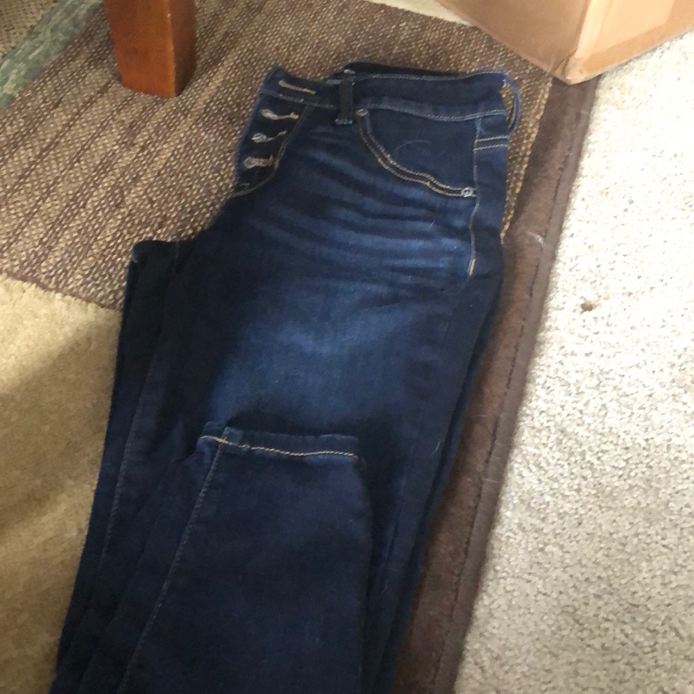 Three Buttoned Jeans